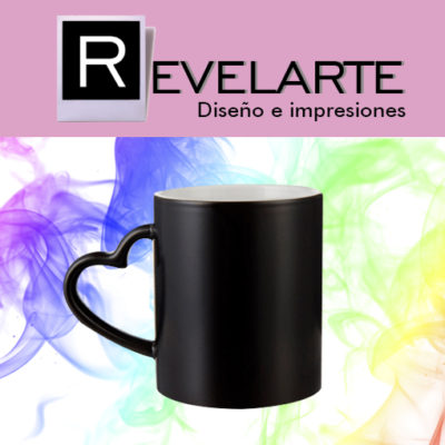 Taza mágica con asa de corazón